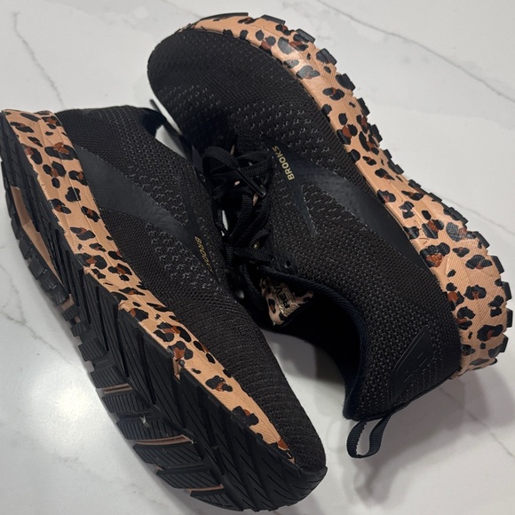 Brooks Women's Black Running Shoe with Leopard-Print Tan Midsole - Picture 8 of 12